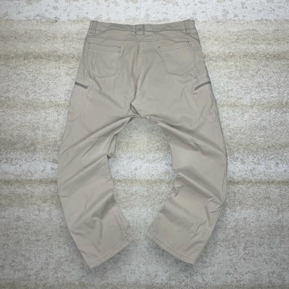 Vintage Y2K Wrangler Hiking Pants 40x32 Relaxed Fit Light Tan Light Weight